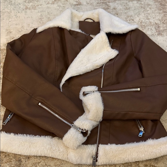 SHEIN Brown Faux Leather Jacket with Cream Sherpa Trim - Picture 2 of 2